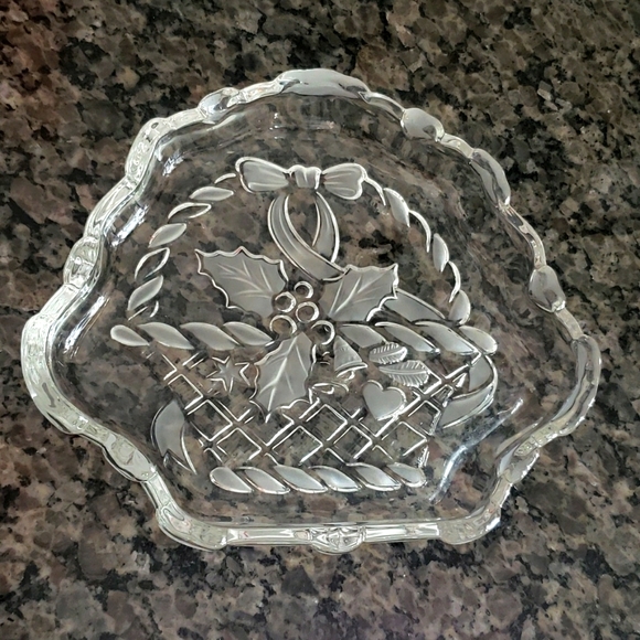 STUDIO NOVA Holiday Dish - Picture 2 of 4